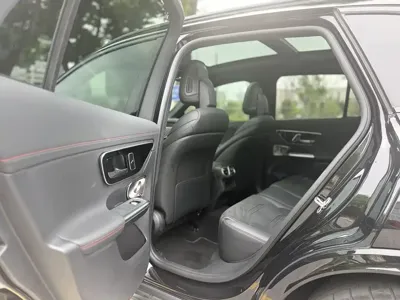 Mercedes-Benz GLC AMG 2025, 13000 км, за 61211.29 USD - фото 10