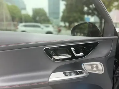 Mercedes-Benz GLC AMG 2025, 13000 км, за 61211.29 USD - фото 12