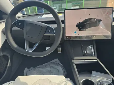 Tesla Model 3 2026, 300 км, за 33029.33 USD - фото 7