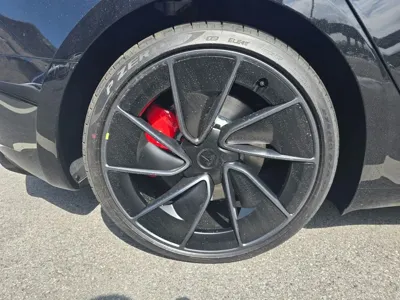 Tesla Model 3 2026, 300 км, за 33029.33 USD - фото 16