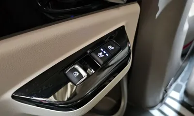Kia Canival 2023, 37074 км, за 26865.46 USD - фото 19
