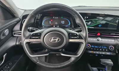 Hyundai Avante 2024, 50946 км, за 12913.9 USD - фото 14
