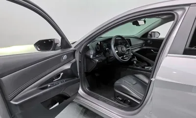 Hyundai Avante 2023, 17719 км, за 17876.87 USD - фото 10