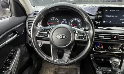 Kia Seltos 2020, 106480 км, за 9117.94 USD - фото 14