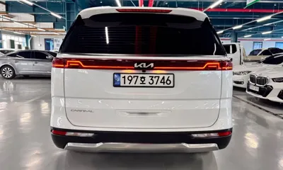 Kia Canival 2023, 97943 км, за 16026.07 USD