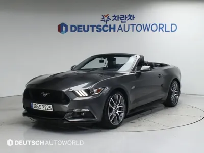 Ford Mustang · 2017 год