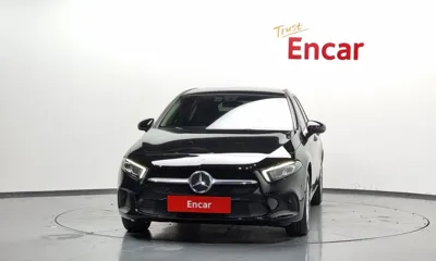 Mercedes-Benz A-Class 2019, 76116 км, за 10437.18 USD