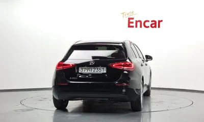 Mercedes-Benz A-Class 2019, 76116 км, за 10437.18 USD