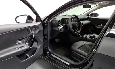 Mercedes-Benz A-Class 2019, 76116 км, за 10437.18 USD - фото 10