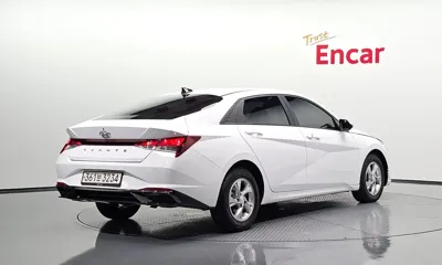Hyundai Avante 2022, 121199 км, за 8143.33 USD