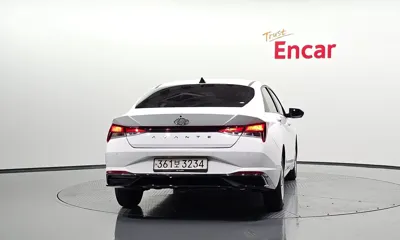 Hyundai Avante 2022, 121199 км, за 8143.33 USD