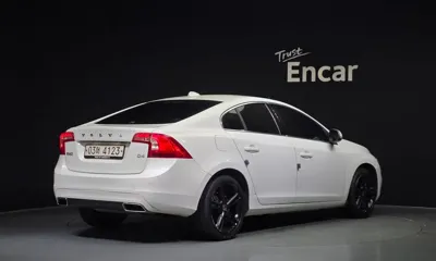 Volvo S60 2018, 185426 км, за 4955.4 USD