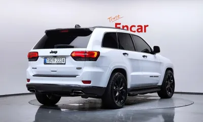 Jeep Cherokee 2021, 66303 км, за 17226.8 USD - фото 2