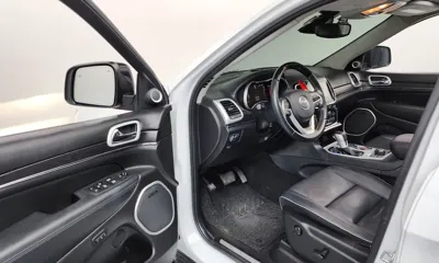 Jeep Cherokee 2021, 66303 км, за 17226.8 USD - фото 10
