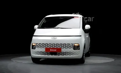 Hyundai Staria 2023, 20609 км, за 17509.08 USD