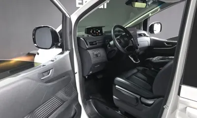 Hyundai Staria 2023, 20609 км, за 17509.08 USD - фото 10