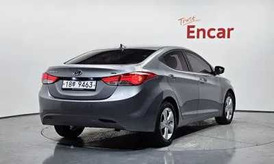 Hyundai Avante 2013, 154860 км, за 3642.99 USD