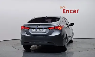 Hyundai Avante 2013, 154860 км, за 3642.99 USD