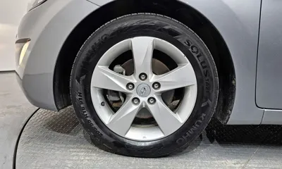 Hyundai Avante 2013, 154860 км, за 3642.99 USD