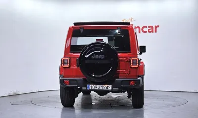 Jeep Wrangler 2023, 31976 км, за 30228.16 USD