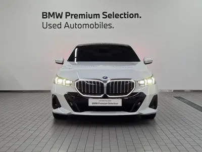 BMW 5-Series 2024, 43312 км, за 42284.71 USD