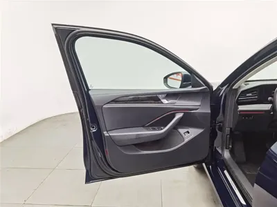 Volkswagen Magotan 2024, 16000 км, за 22955.97 USD - фото 8