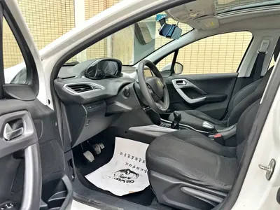 Peugeot 2008 2015, 89000 км, за 1368.43 USD - фото 9