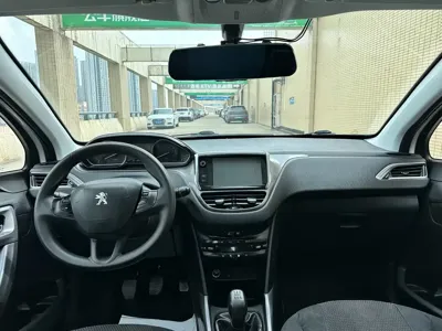 Peugeot 2008 2015, 89000 км, за 1368.43 USD - фото 12