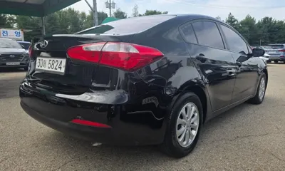 Kia K3 2015, 99764 км, за 3171.46 USD