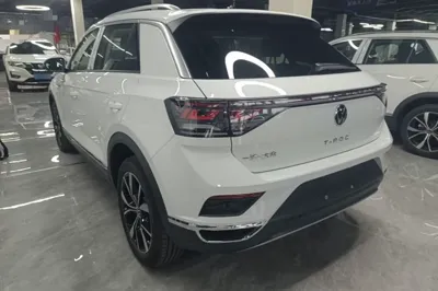 Volkswagen T-Roc 2025, 200 км, за 16530 USD