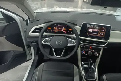 Volkswagen T-Roc 2025, 200 км, за 16530 USD - фото 13