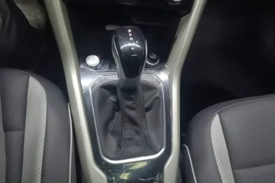 Volkswagen T-Roc 2025, 200 км, за 16530 USD - фото 16
