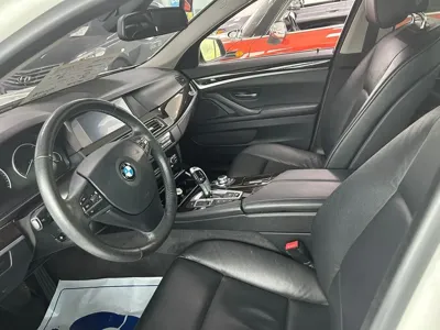 BMW 5-Series 2012, 162228 км, за 4529.34 USD