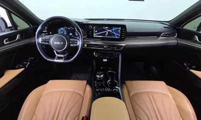 Kia K5 2023, 13113 км, за 17395.3 USD - фото 7