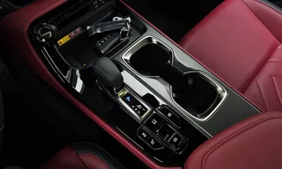 Lexus NX 2025, 1178 км, за 44637 USD - фото 9