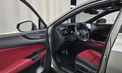 Lexus NX 2025, 1178 км, за 44637 USD - фото 10