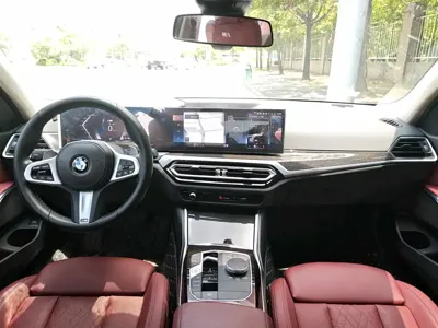 BMW 3 Series 2023, 21000 км, за 24808.25 USD