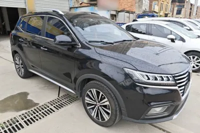 Roewe RX5 2019, 175500 км, за 6364 USD