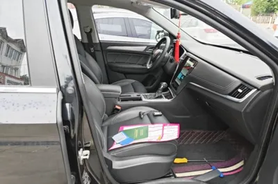 Roewe RX5 2019, 175500 км, за 6364 USD - фото 19
