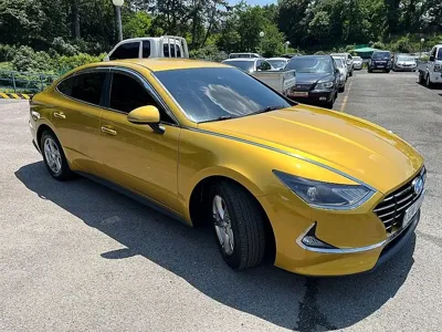 Hyundai Sonata 2020, 136320 км, за 6825.71 USD - фото 2
