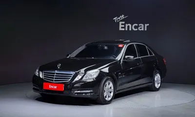 Mercedes-Benz E-Class · 2012 год