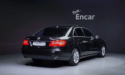 Mercedes-Benz E-Class 2012, 90595 км, за 3744.09 USD