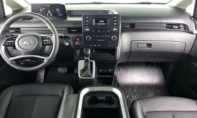 Hyundai Staria 2022, 44889 км, за 15432.7 USD - фото 7