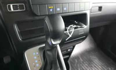 Hyundai Staria 2022, 44889 км, за 15432.7 USD - фото 9