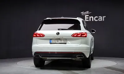 Volkswagen Touareg 2023, 28984 км, за 47263.39 USD