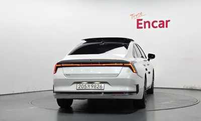 Kia K8 2025, 8582 км, за 24625.42 USD