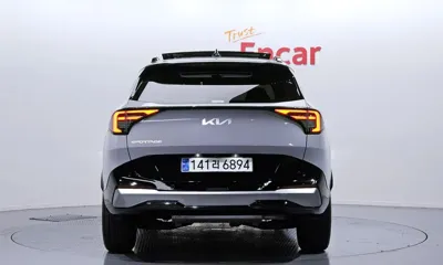 Kia Sportage 2025, 8883 км, за 28610.9 USD