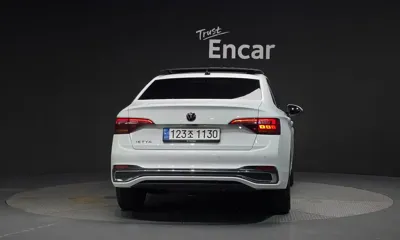 Volkswagen Jetta 2023, 34077 км, за 20021.01 USD