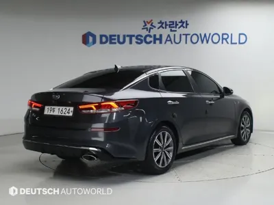 Kia K5 2019, 119636 км, за 7488.44 USD