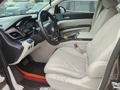 Buick GL8 2023, 31000 км, за 15861.96 USD